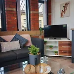 Bliss Contractor Apartments- Sleeps 6